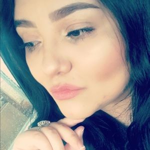 Meet your Posher, Jjocelyn anel